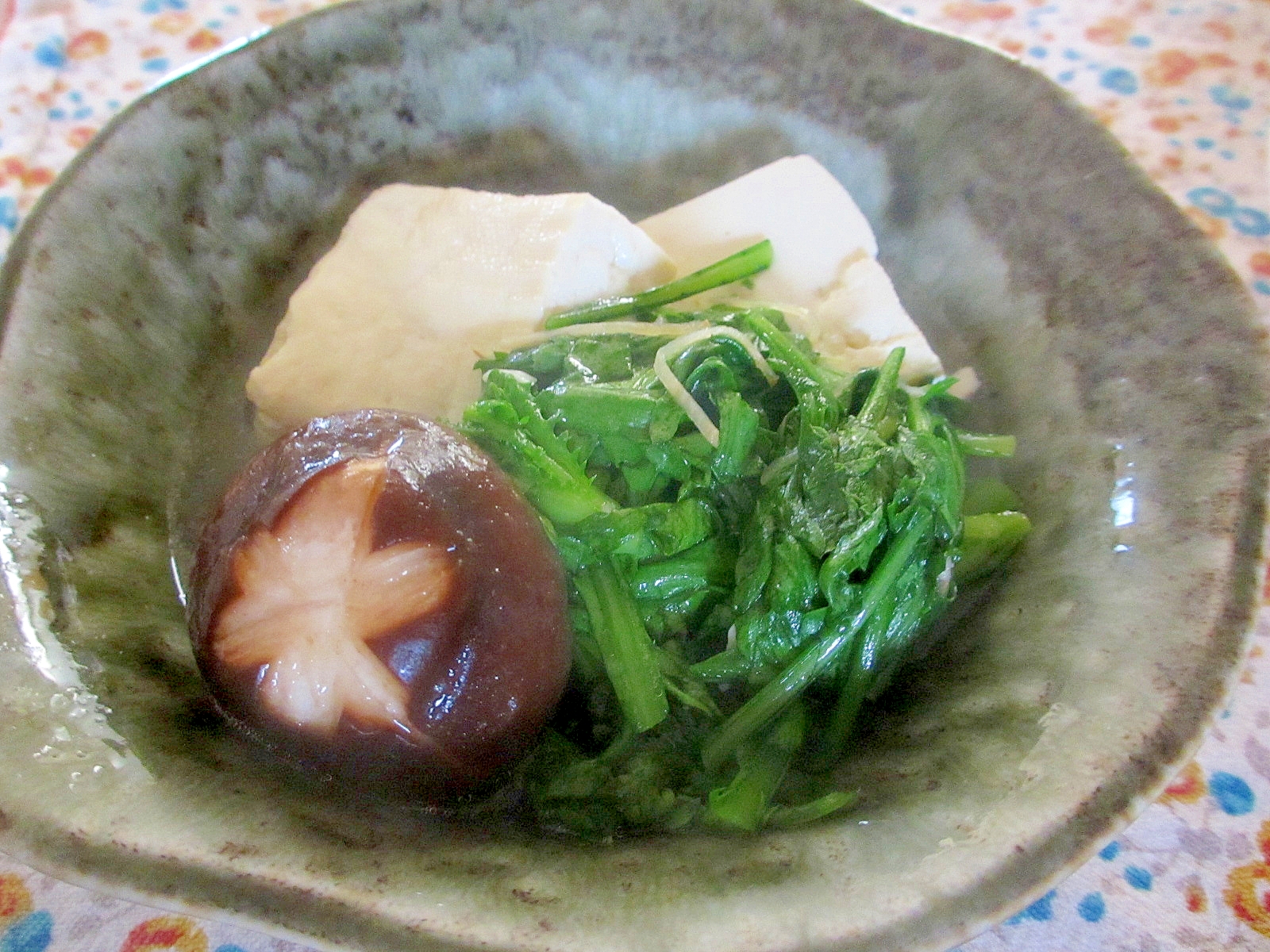 春菊、豆腐、椎茸のさっと煮