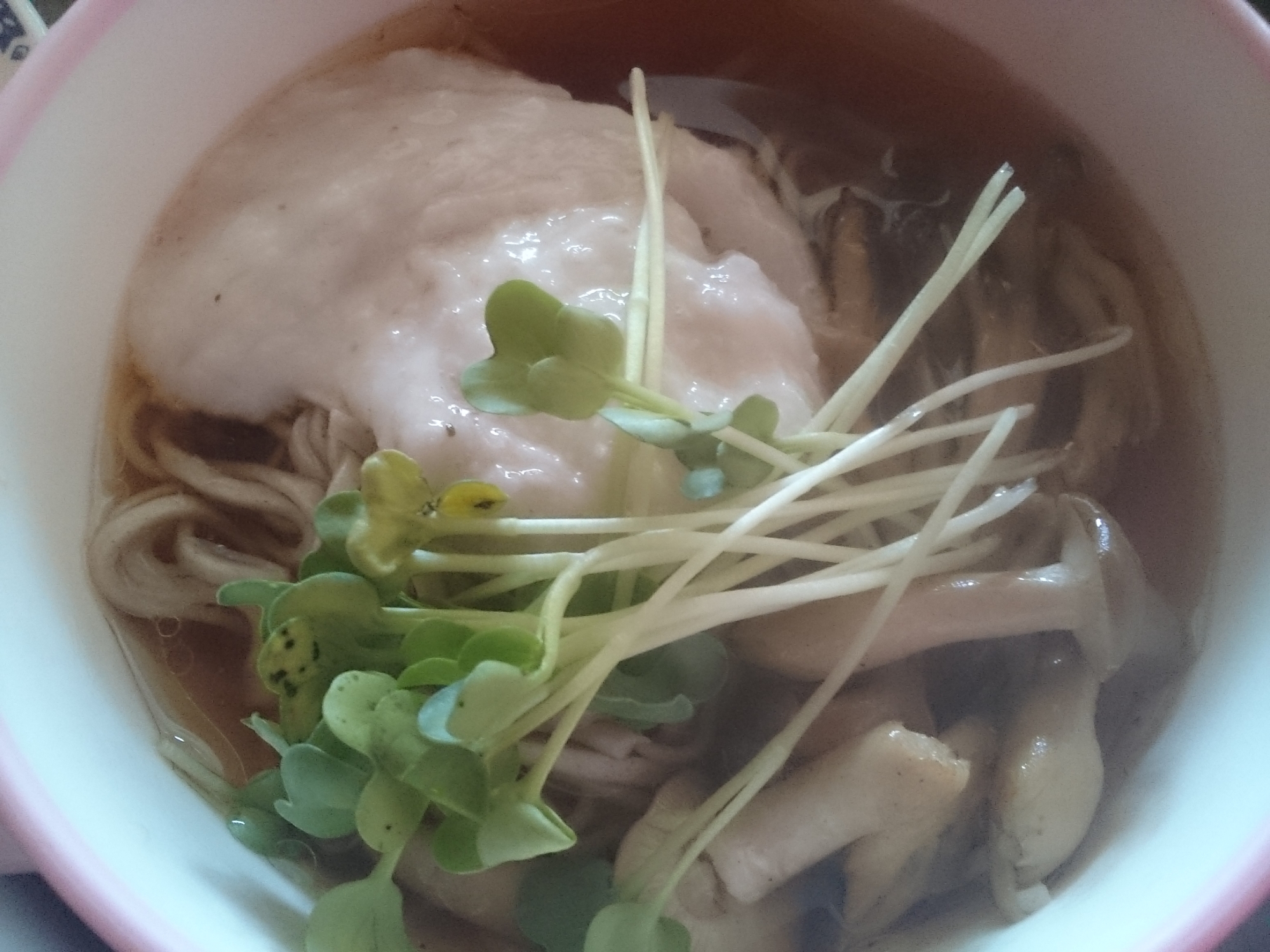 鴨だし蕎麦で作るとろろ芋と舞茸しめじの温蕎麦