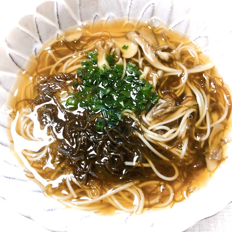 舞茸ともずくで♪5分でできるにゅうめん