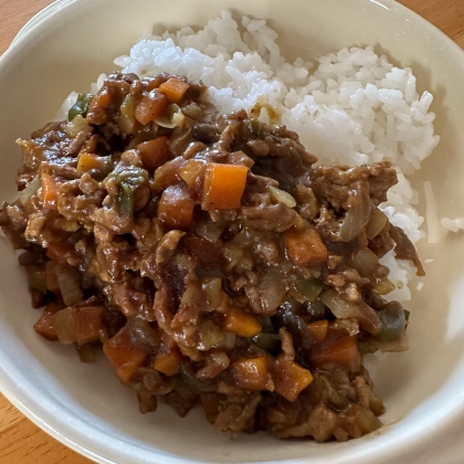 なすた～っぷり♡ひき肉となすのカレー