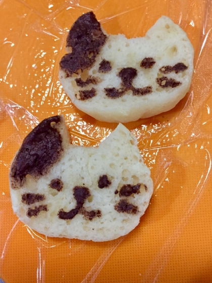 ひげが2本の猫ですが可愛くできました♡子供も喜ぶのも束の間一口でぱくっと食べて一瞬で消えました笑 可愛いレシピありがとうございました♡