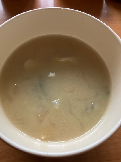 新玉ねぎと厚揚げ豆腐のお味噌汁★