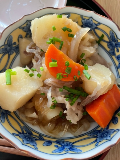 絶妙な肉じゃが。ご飯がモリモリすすみます。