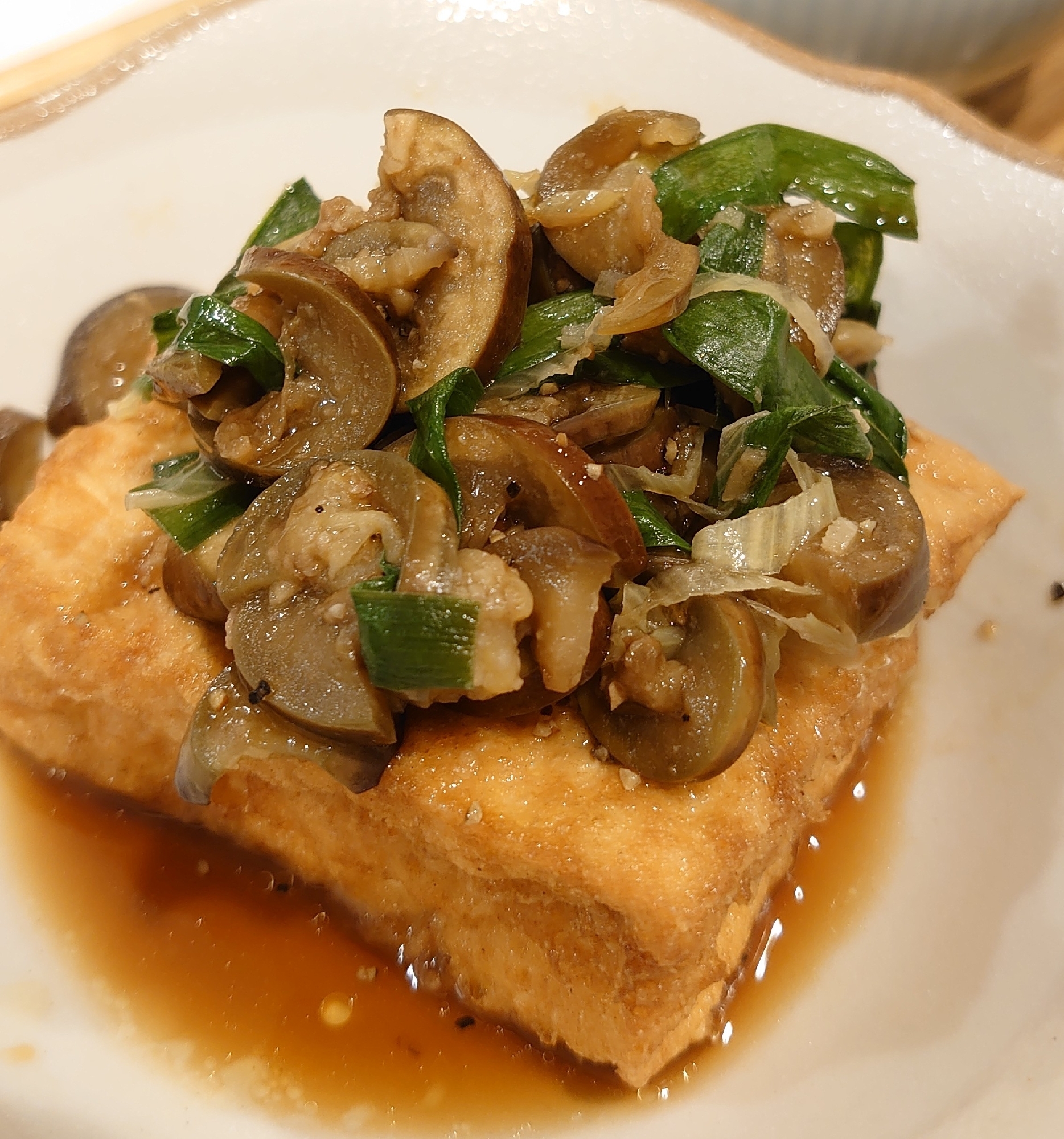 厚揚げをガッツリメインに！ナスとニラと香味だれ