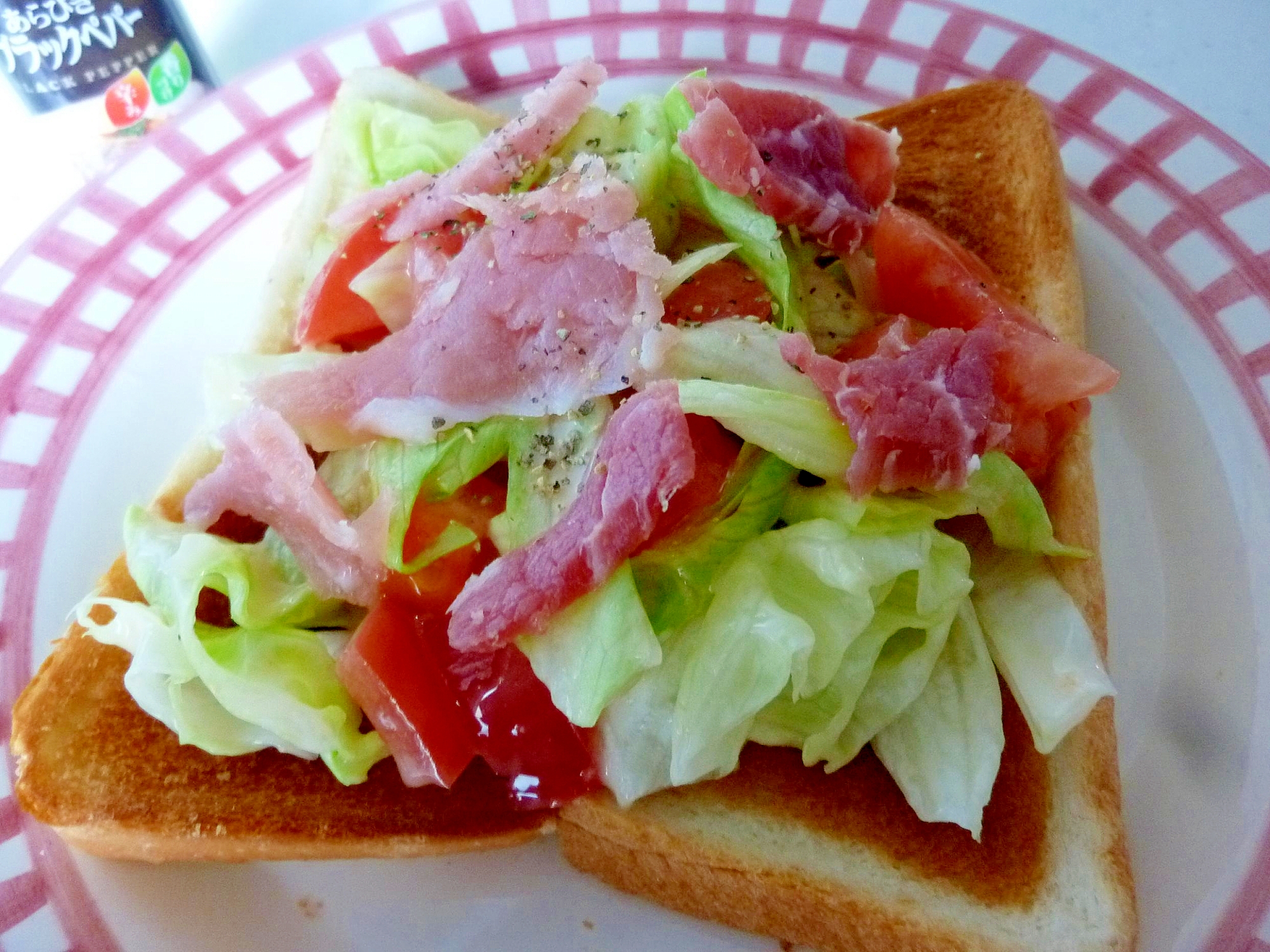 ☆生ハムとレタスのオープントースト☆