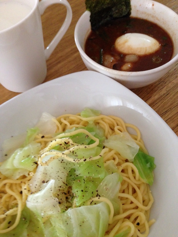 ちょっとした工夫で！簡単おいしいキャベツのつけ麺