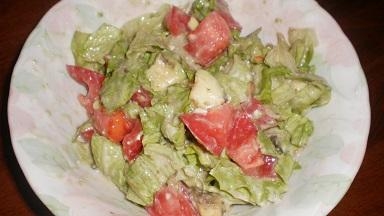トマトレタスアボカドのサラダ