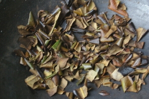 月桂樹から香り漂うローリエ茶へ レシピ 作り方 By ミルミント 楽天レシピ