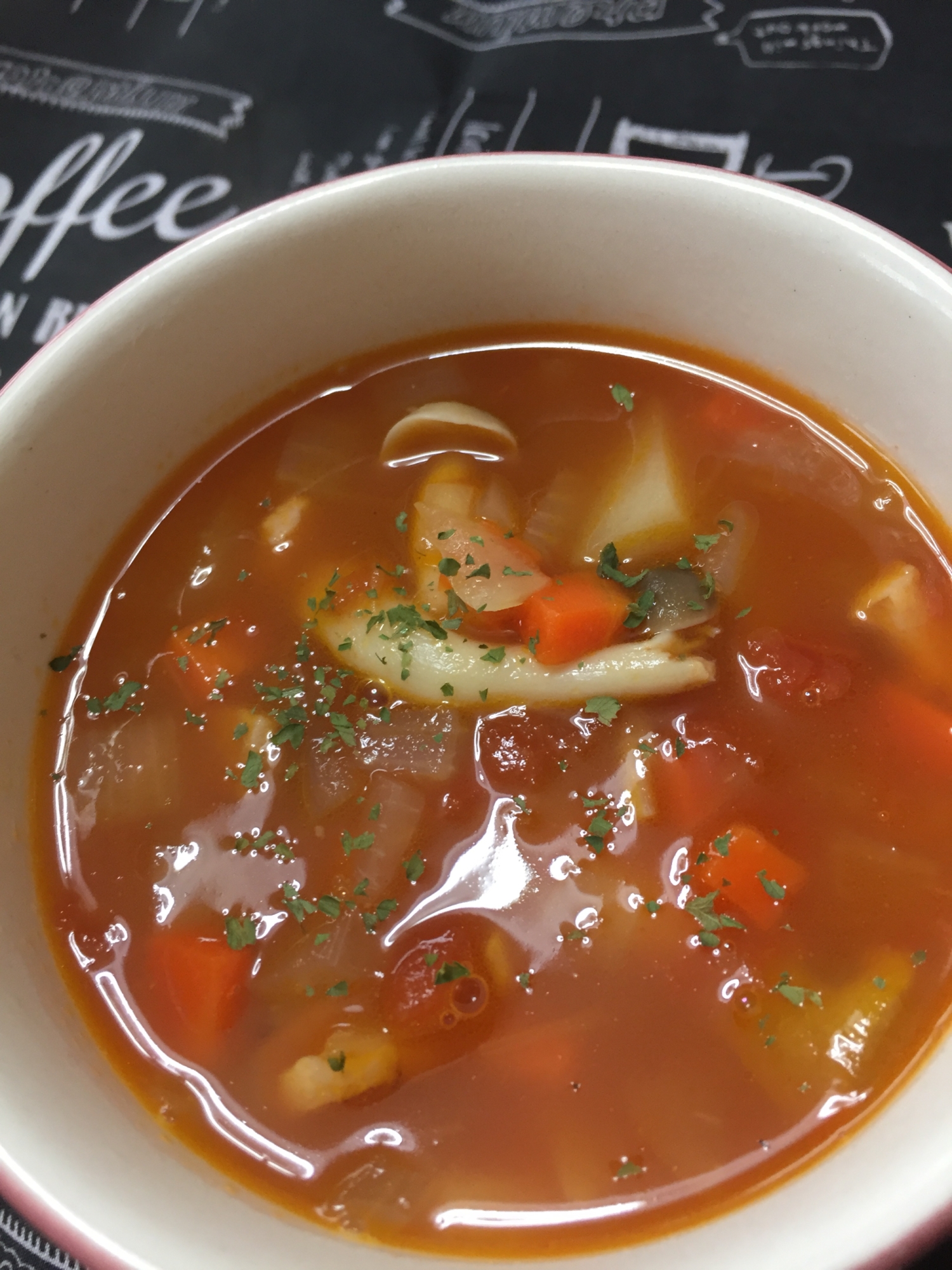 トマト缶で作るミネストローネ