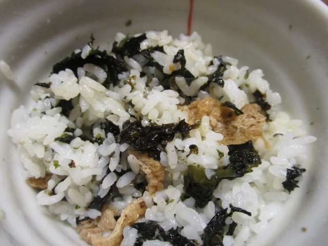 とても簡単 あげと韓国のりの混ぜご飯