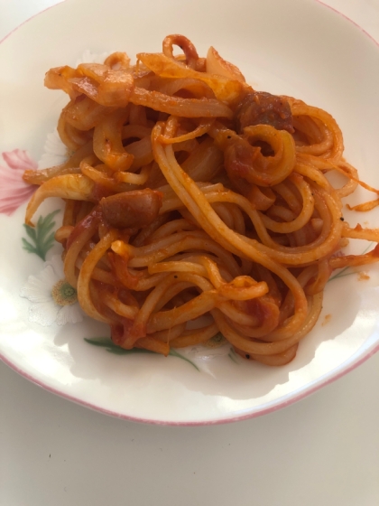 久しぶりにナポリタンが食べたくて作ってみました。
簡単でおいしいレシピでした(^_-)
