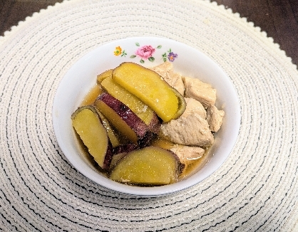 サツマイモと鶏モモ肉の甘辛煮☆