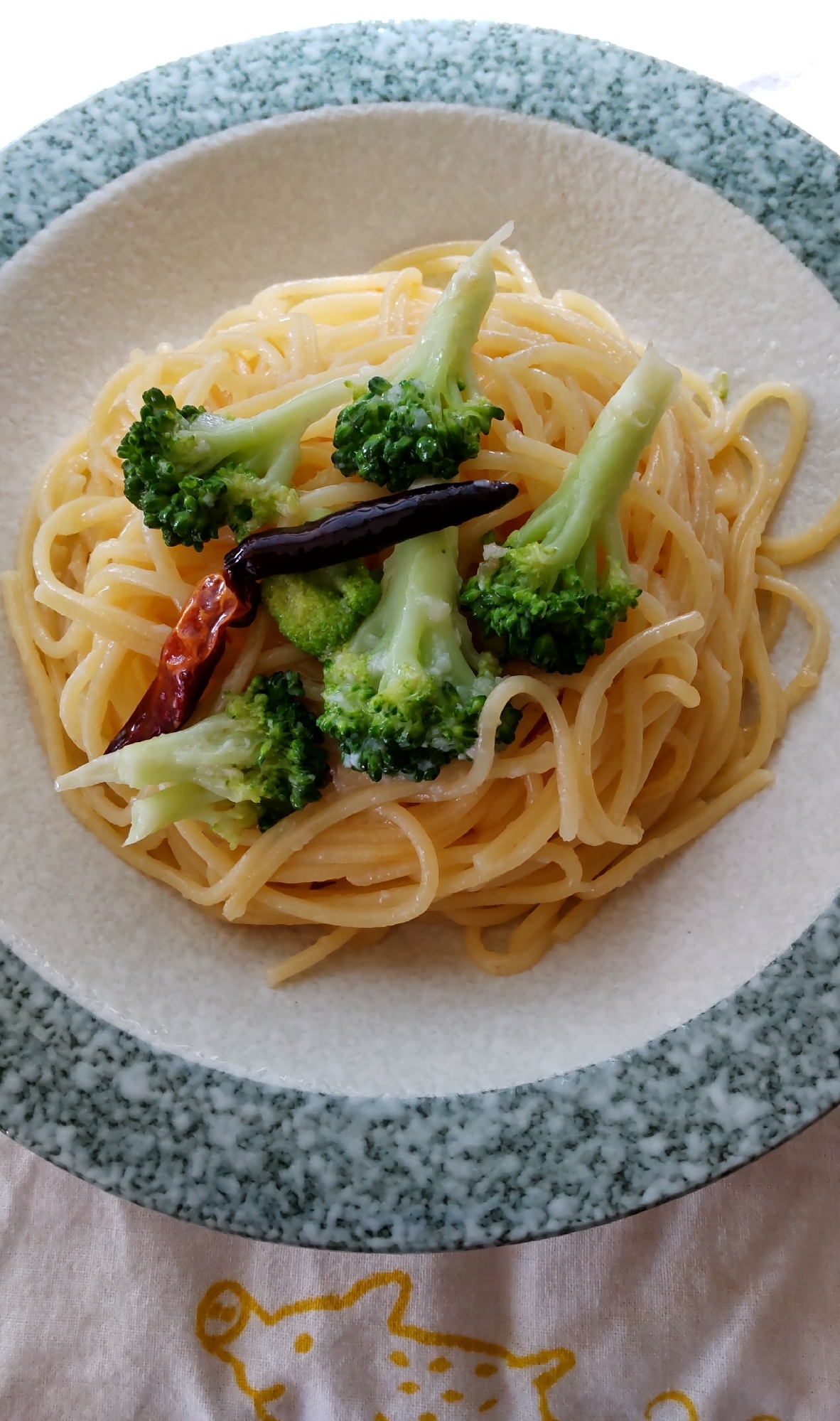 ブロッコリー入り！ペペロンチーノ♪