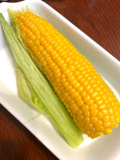 農家さん直伝！とうもろこし皮付きのままレンチン！