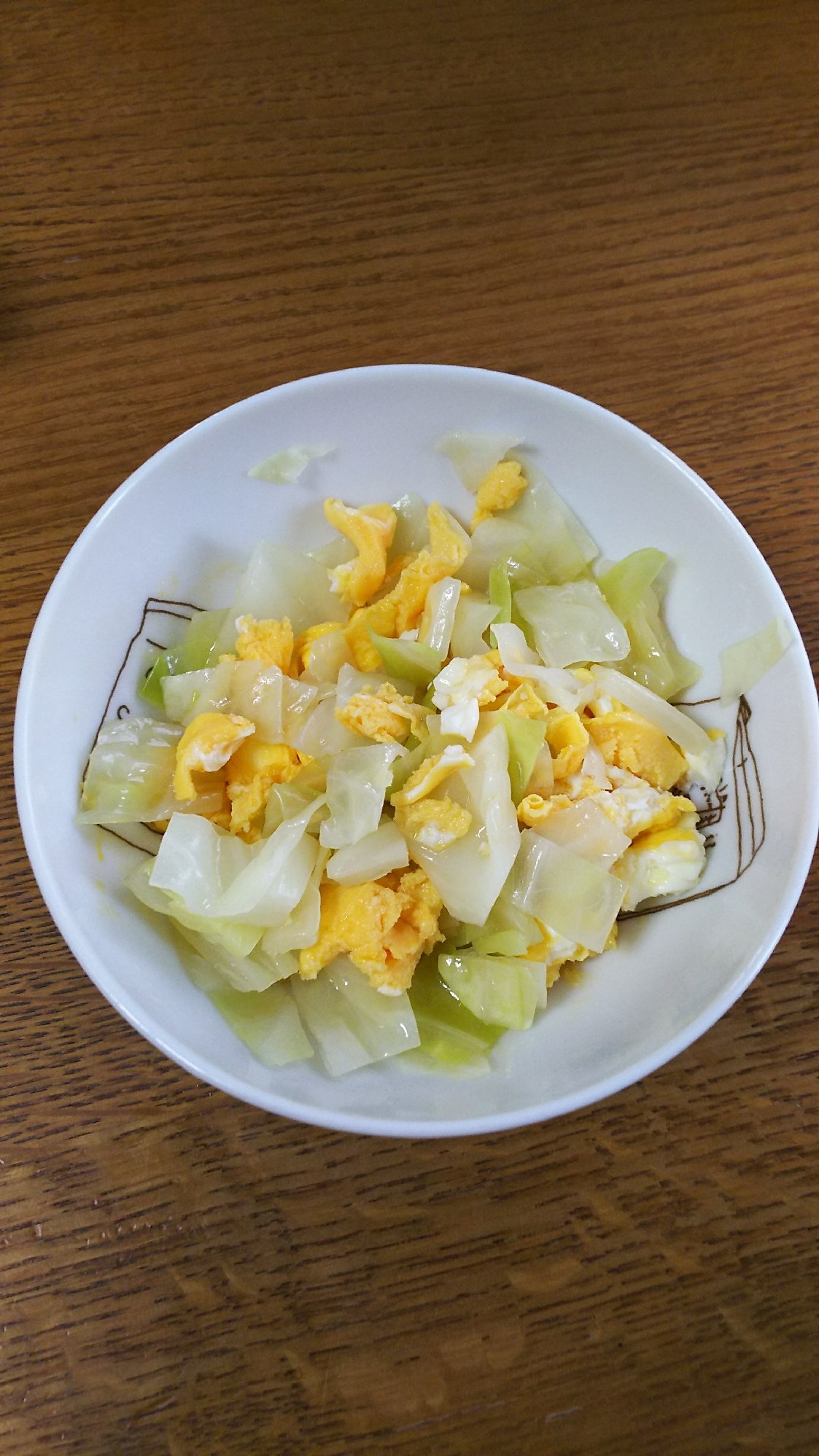 キャベツと炒り卵のサラダ