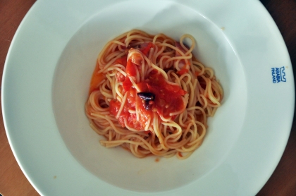 トマトとベーコンのペペロンチーノ