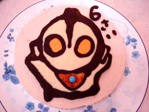ウルトラマンケーキ キャラクターチョコレート レシピ 作り方 By こまった7170 楽天レシピ