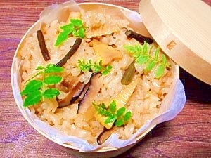 筍とワラビ☆モチ米入り炊き込みご飯
