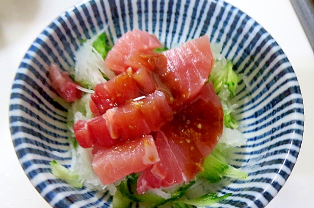 マグロの野菜添え