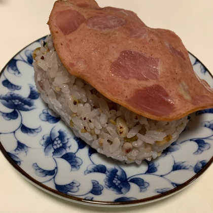 おつまみに☆雑穀米のジュガスチーズ入り焼きおにぎり