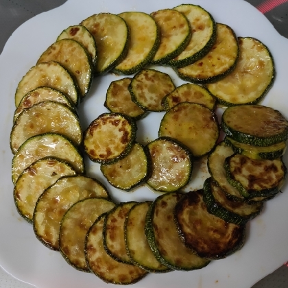 ズッキーニのバター醤油焼き