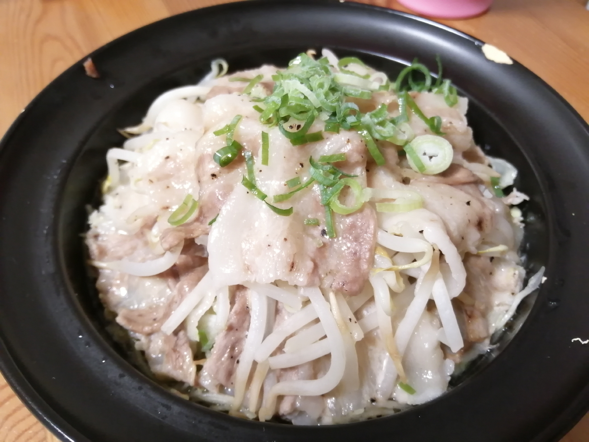 タジン鍋 豚バラもやしキャベツの塩だれ蒸し レシピ 作り方 By Hina Mama 楽天レシピ