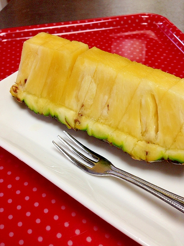 基本の パイナップルの剥き方 レシピ 作り方 By いちごみるく 楽天レシピ 基本の パイナップルの剥き方 レシピ 作り方 By いちごみるく 楽天レシピ