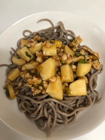 里芋の鶏ひき肉そぼろあんかけそば