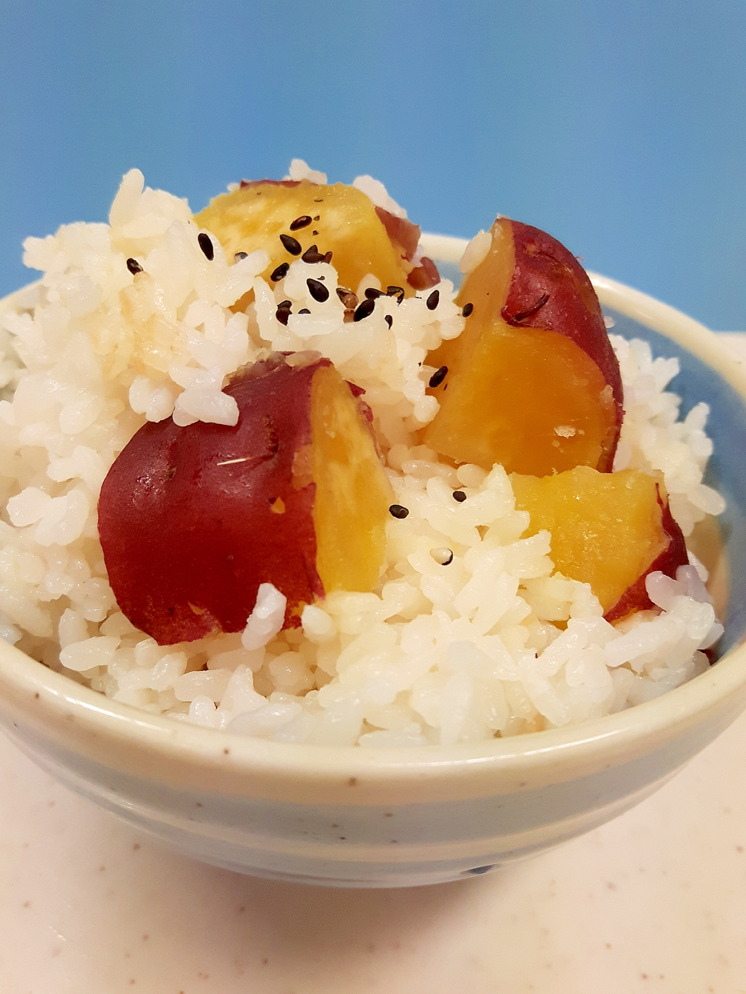 子供が喜ぶ(^^)炊飯器で簡単サツマイモごはん♪