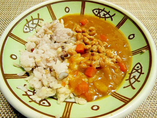 納豆とラッキョウ入り雑穀ごはんカレー♪