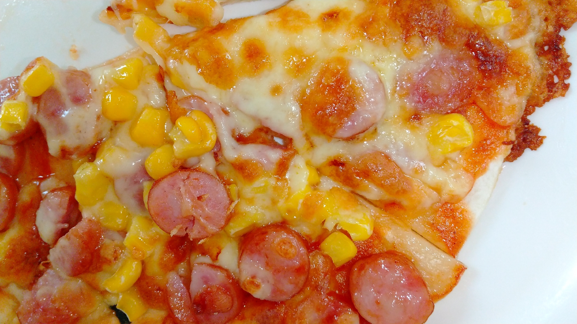 簡単ソーセージコーンピザ