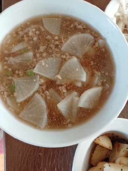 レンジで簡単！大根とひき肉の煮物