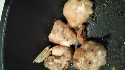 唐揚げ粉で鶏胸肉のソテー