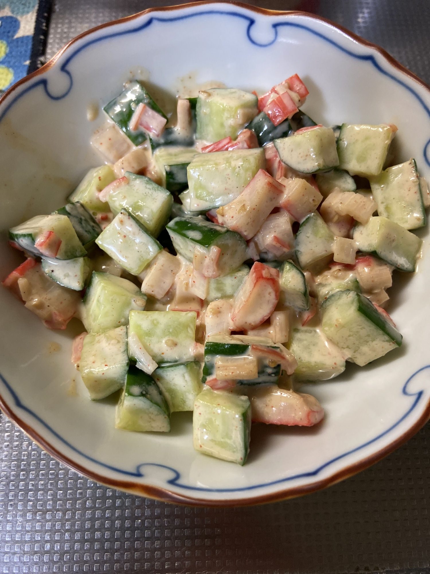 きゅうりとカニカマのポリポリサラダ