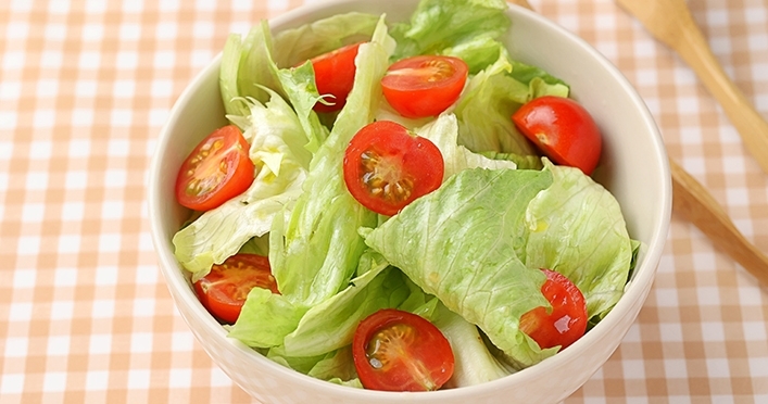 【副菜】レタスとプチトマトのシンプルサラダ
