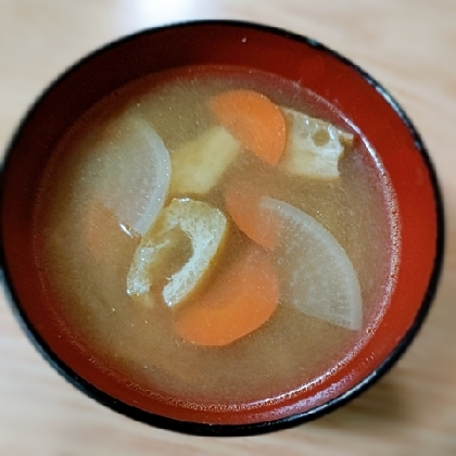 大根と人参と油揚げのお味噌汁