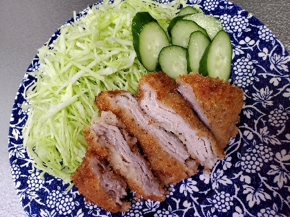 トンカツ用のお肉あるのに、ミルフィーユが食べたくて、作りました(人´ з`*)♪
とっても美味しかったです(o^∀^o)
ごちそうさまでしたm(_ _)m