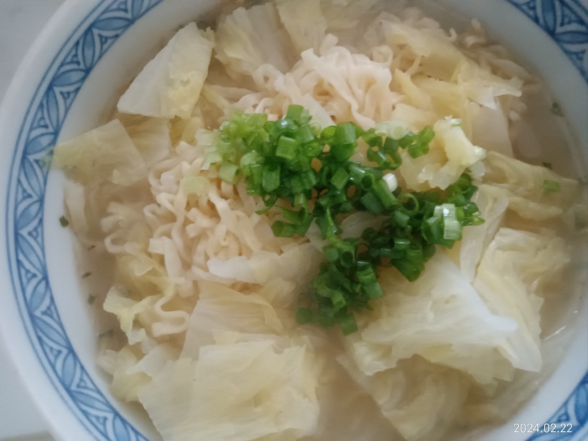白菜、細ねぎを入れた、乾麺袋を使用、沖縄そば！