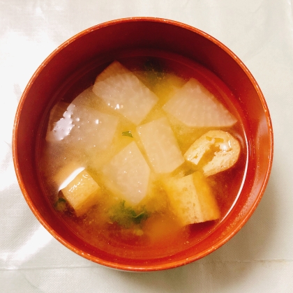 三つ葉と油揚げの味噌汁