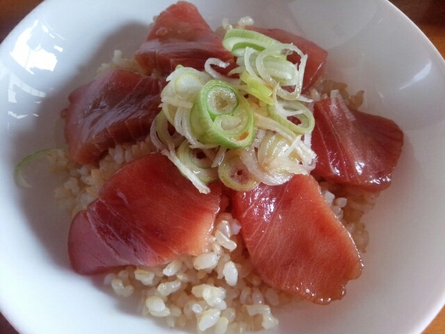 マグロ漬け丼