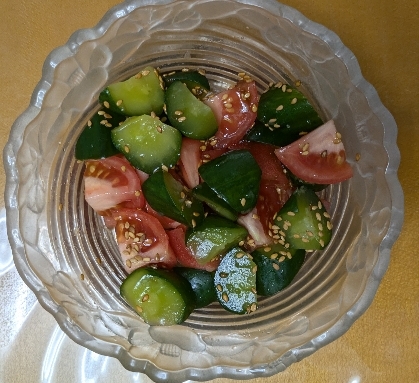 食べやすい キュウリとトマトの酢の物