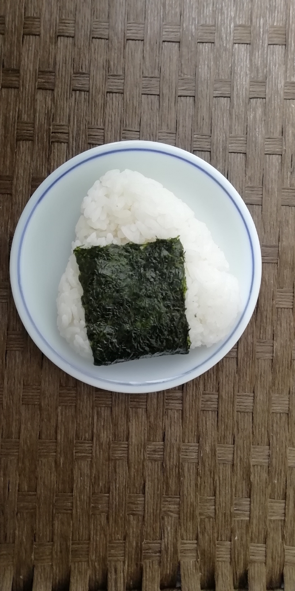 昆布おにぎり　醤油マヨ風味