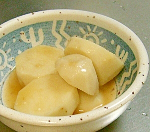 和食の一品、里芋の甘味噌煮