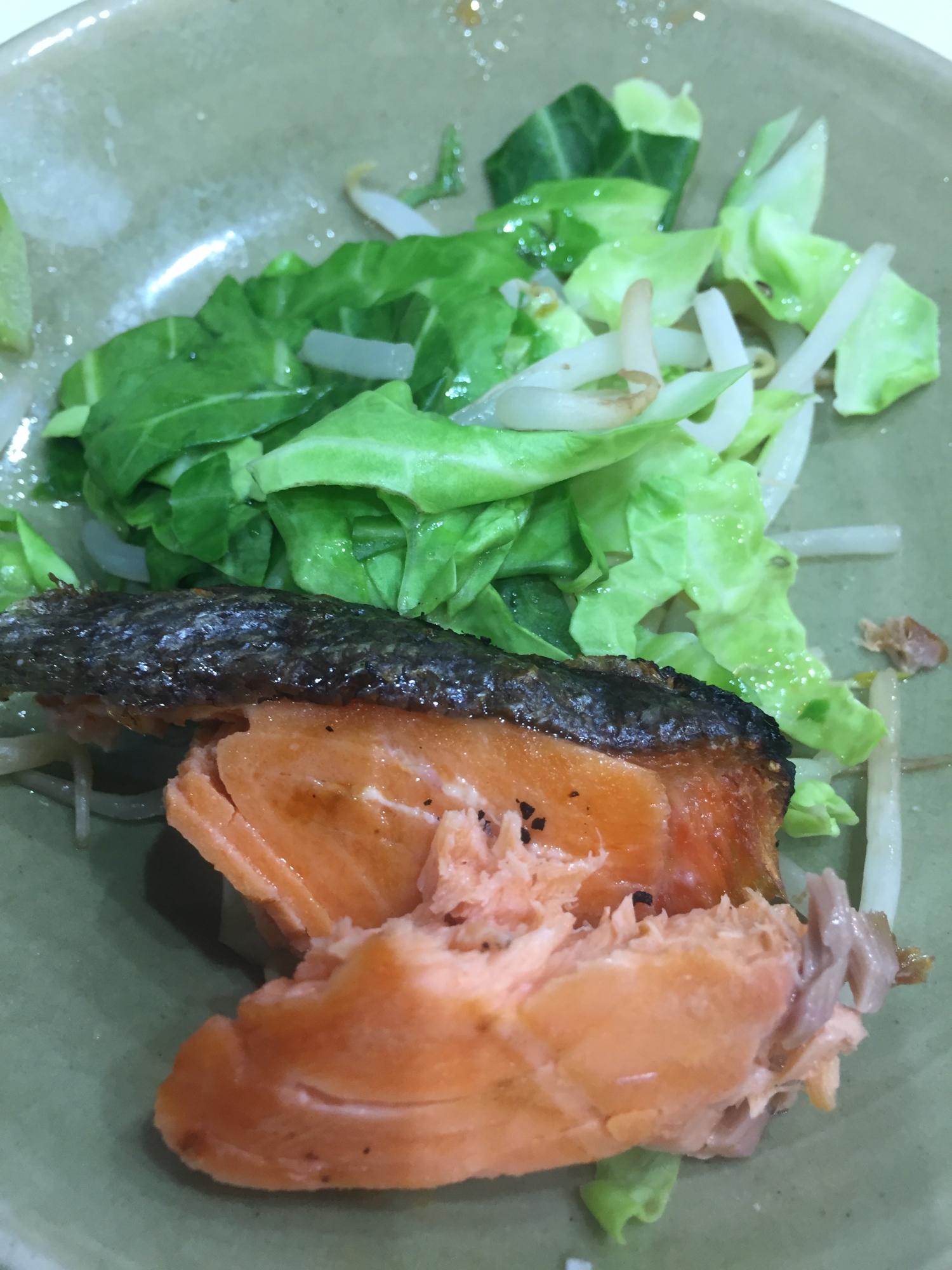 時短料理！塩鮭と野菜蒸しのサラダ！