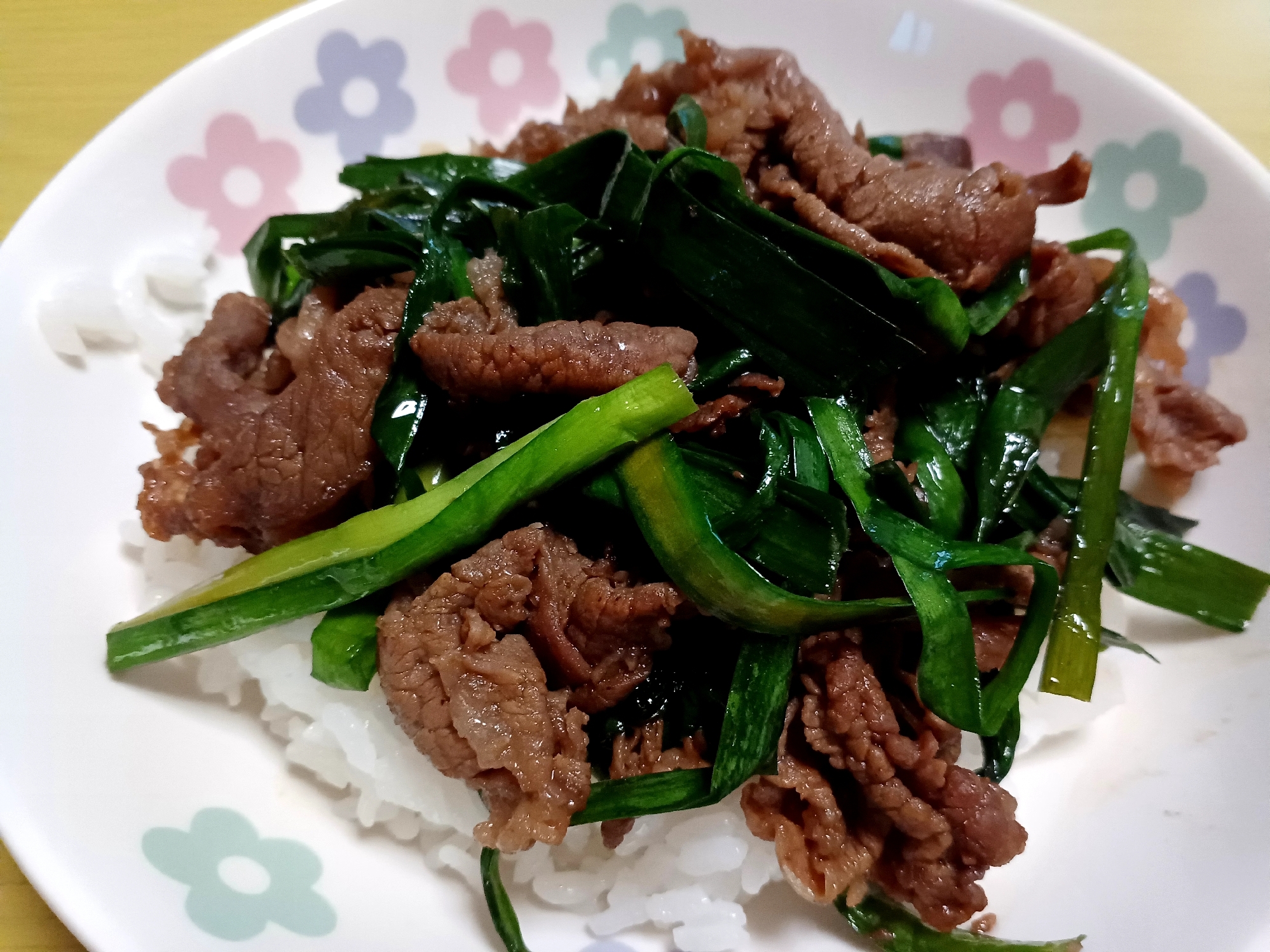 牛しぐれのにら丼