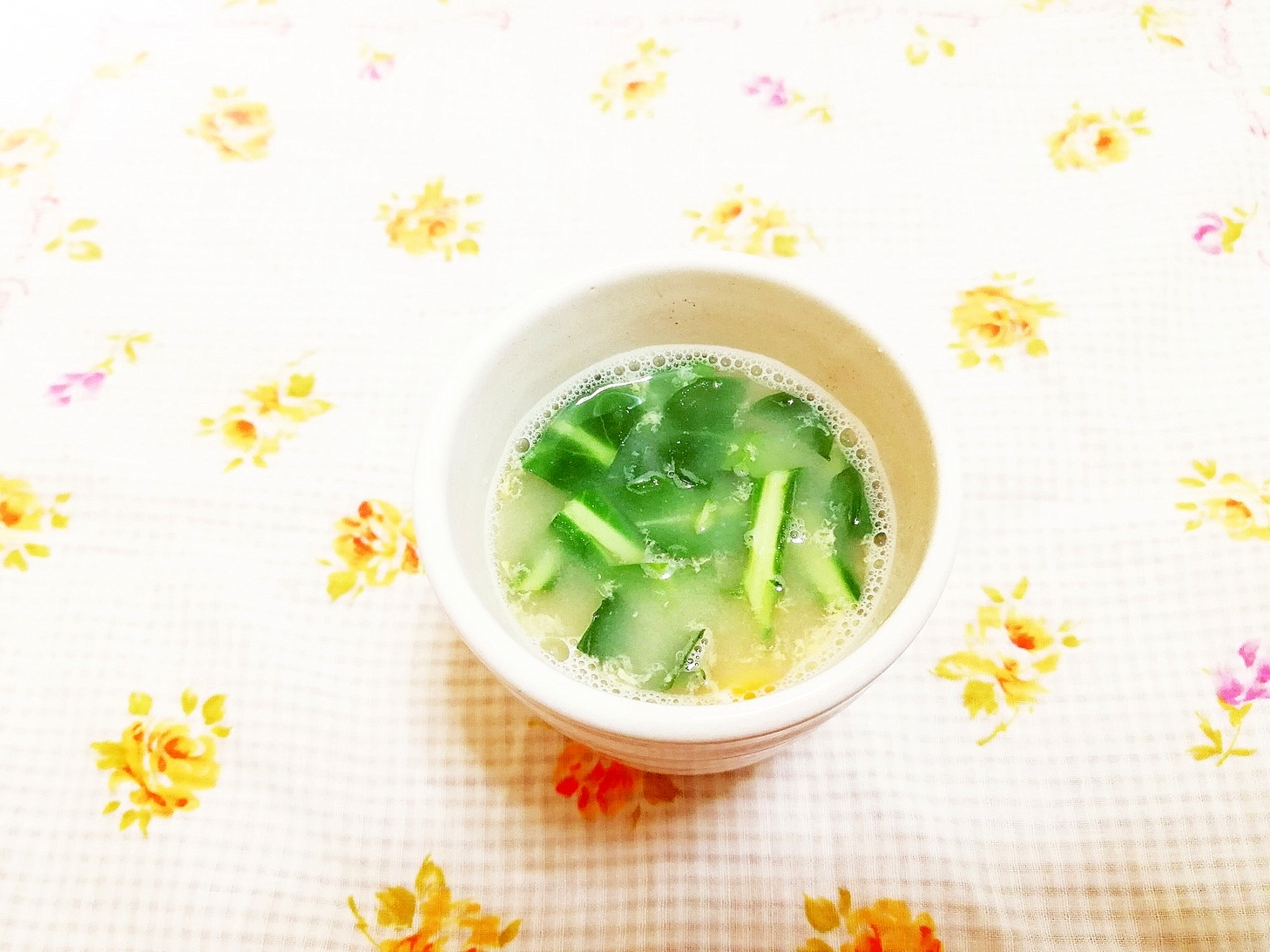 ブロッコリーの葉の豆乳味噌スープ