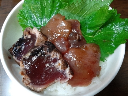 超簡単にできますよ☆マグロとカツオの美味しい漬け丼