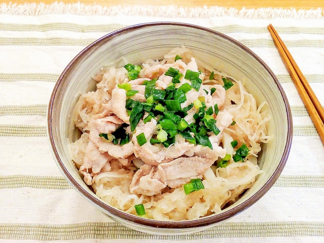 ♪やわらか豚肉と千切り大根のさっぱりうどん♪