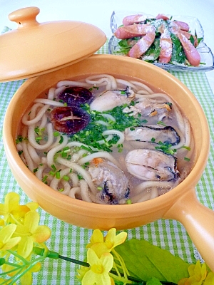 塩麹と牡蠣の濃厚スープ☆飲み干せる鍋焼きうどん