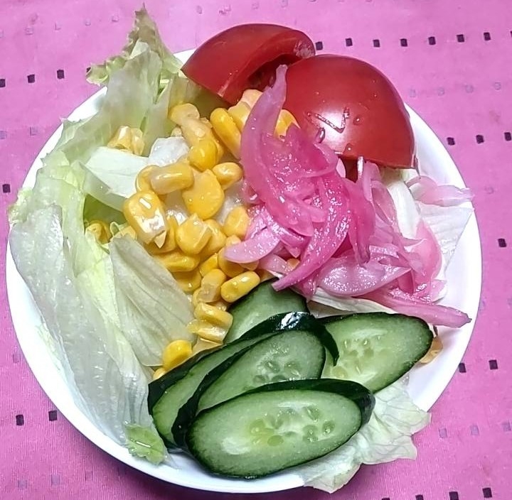 きゅうりと彩り野菜のサラダ